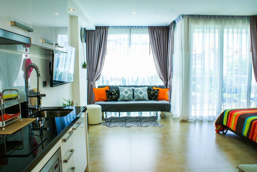 Avenue Residence & Suites Pattaya Central Екстериор снимка