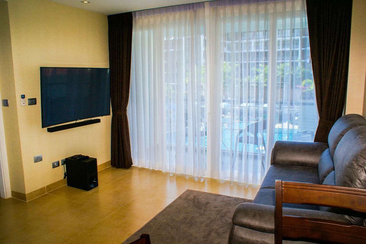 Avenue Residence & Suites Pattaya Central Екстериор снимка